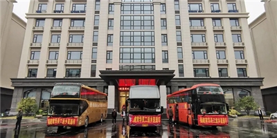 “傳遞育華愛(ài)，情滿回鄉(xiāng)路”——福建育華集團(tuán)歡送返鄉(xiāng)員工！